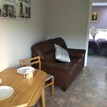 Linden Tree 4* サースク