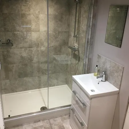 Linden Tree 4* サースク