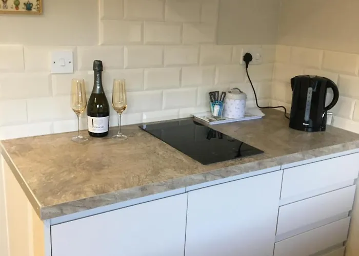 Linden Tree Konukevi 4*