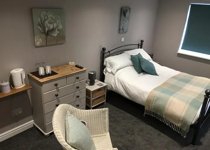 Konukevi Linden Tree Thirsk